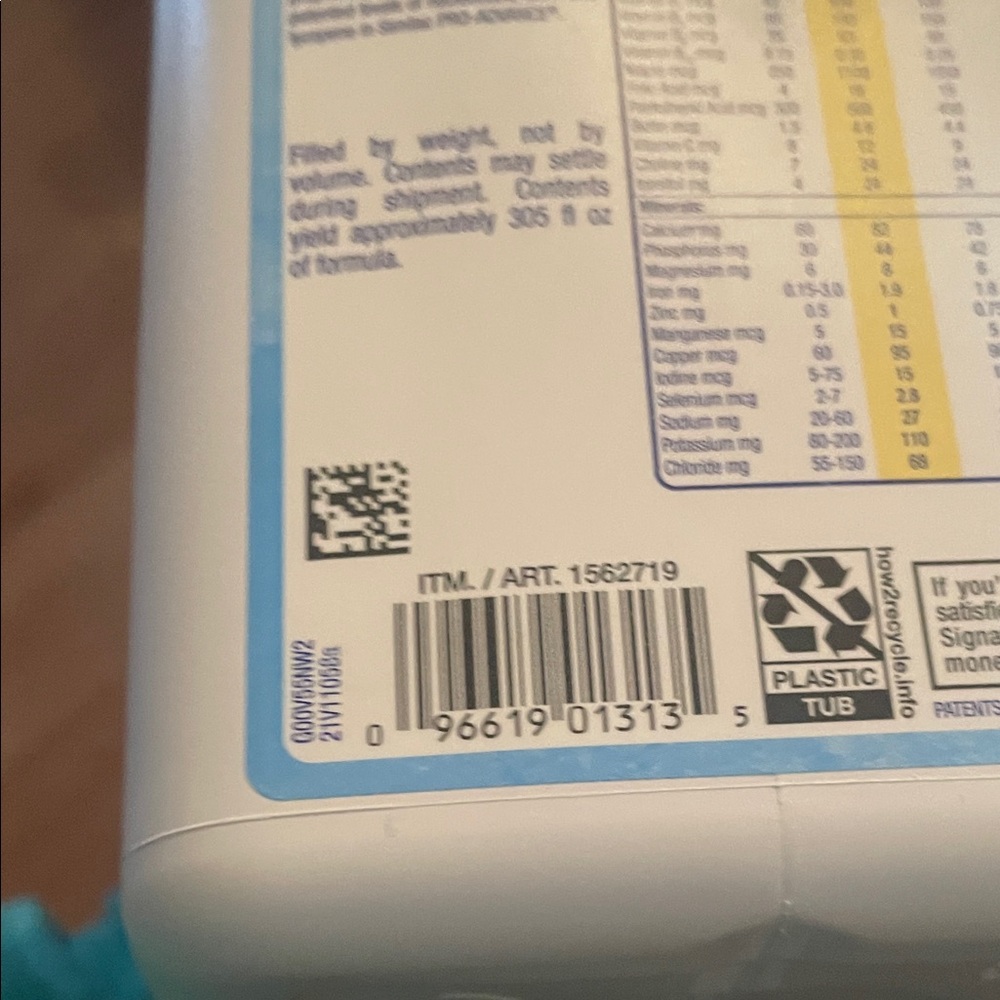 Assorted Baby Bottles and Formula - Picture 16 of 17